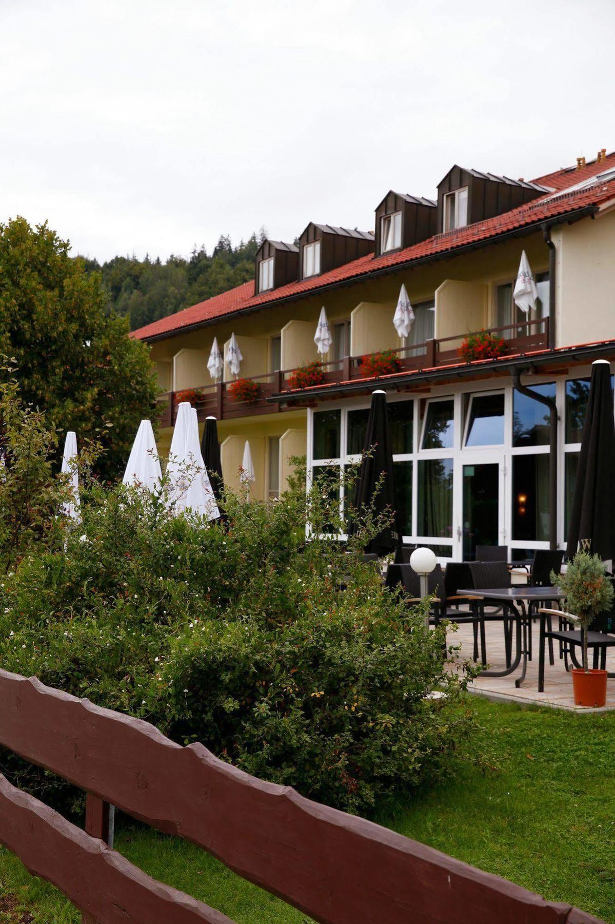 Sonnenhotel Fuerstenbauer Боденмайс Экстерьер фото